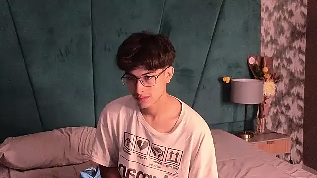 Aaron Eze online show from February 22, 2026, 11:06 pm