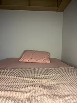 Snapshot of solmartins chatting on February 26, 2026, 9:26 pm solmartins online show from February 26, 2026, 9:26 pm