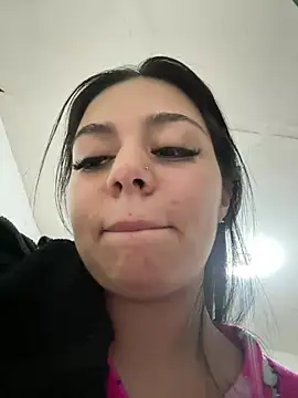 Snapshot of Midori_rosse chatting on July 25, 2026, 12:29 am Midori rosse online show from July 25, 2026, 12:29 am