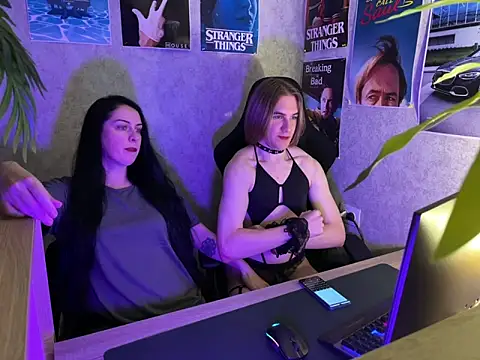 Snapshot of BoyPleaseee chatting on October 19, 2025, 5:16 pm BoyPleaseee online show from October 19, 2025, 5:16 pm