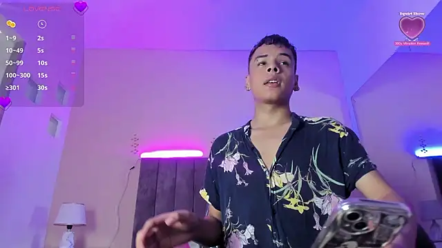 Xavier Fox    online show from February 24, 2026, 9:04 pm