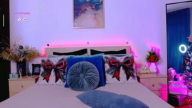 Miss Ava online show from December 18, 2025, 6:29 am