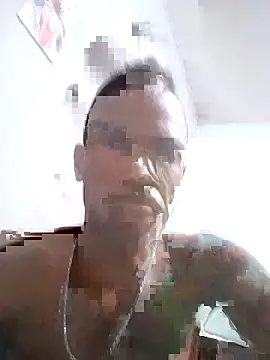 Snapshot of Feliperet02 chatting on October 15, 2025, 10:18 pm Feliperet02 online show from October 15, 2025, 10:18 pm