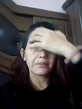 Snapshot of Bigtitsass81 chatting on October 17, 2025, 9:45 am Bigtitsass81 online show from October 17, 2025, 9:45 am