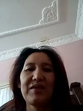 Snapshot of Bigtitsass81 chatting on November 2, 2025, 12:54 pm Bigtitsass81 online show from November 2, 2025, 12:54 pm