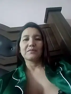 Snapshot of Bigtitsass81 chatting on October 21, 2025, 7:02 pm Bigtitsass81 online show from October 21, 2025, 7:02 pm