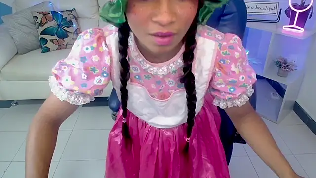 Miagreys1 online show from October 31, 2025, 11:51 am