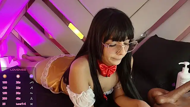 michelle cutee  online show from July 10, 2026, 8:09 pm