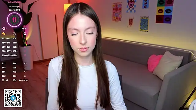 Snapshot of Yasmin_Kass chatting on March 22, 2026, 6:48 am Yasmin Kass online show from March 22, 2026, 6:48 am