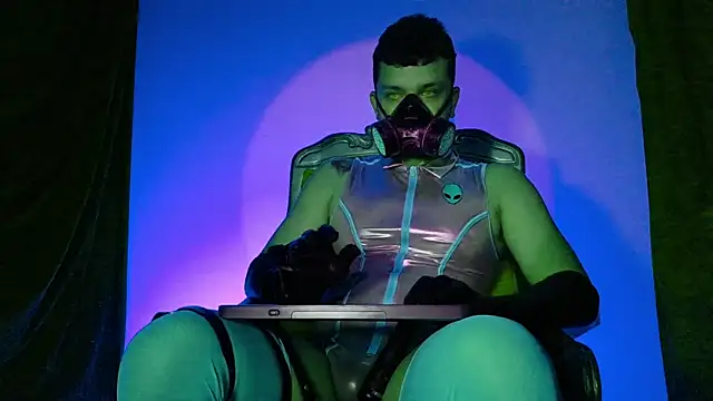 Snapshot of Master_Connor_BDSM chatting on May 27, 2026, 10:28 pm Master Connor BDSM online show from May 27, 2026, 10:28 pm