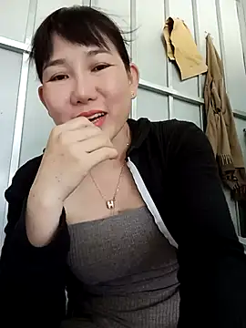 Ana-love2025 online show from November 10, 2025, 2:27 am