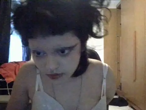 Snapshot of demonnus chatting on October 19, 2025, 8:22 pm demonnus online show from October 19, 2025, 8:22 pm