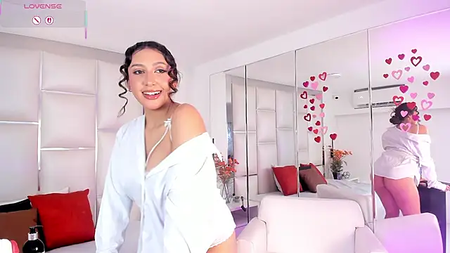 AishaAnderson online show from February 17, 2026, 1:19 pm