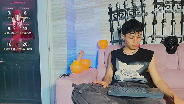 Dani rivass  online show from October 22, 2025, 3:17 am