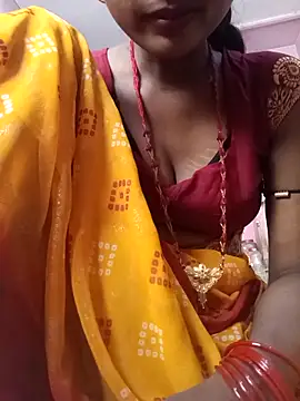 Snapshot of Hot_Lilly02 chatting on December 5, 2025, 8:24 am Hot Lilly02 online show from December 5, 2025, 8:24 am