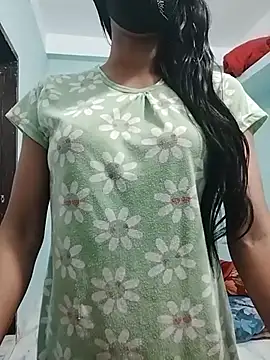 Snapshot of Ratri-Biswas chatting on June 11, 2026, 12:32 am Ratri-Biswas online show from June 11, 2026, 12:32 am