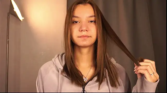 Snapshot of BrynnHolverson chatting on October 25, 2025, 5:57 pm BrynnHolverson online show from October 25, 2025, 5:57 pm