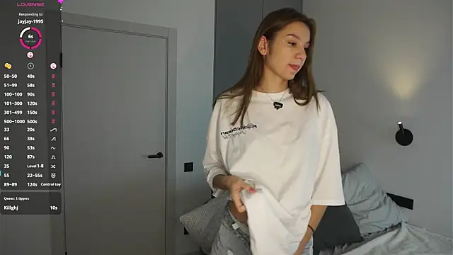 Snapshot of BrynnHolverson chatting on November 30, 2025, 7:14 pm BrynnHolverson online show from November 30, 2025, 7:14 pm