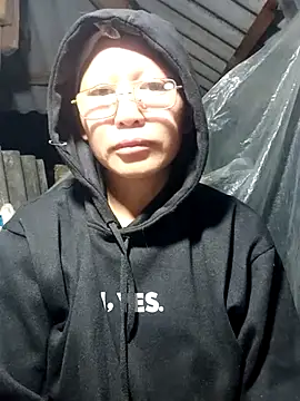 nui-show online show from November 20, 2025, 9:58 pm