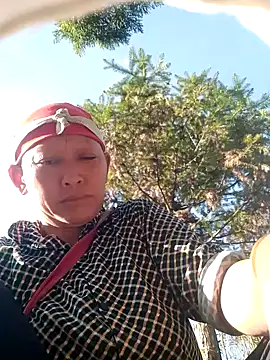 nui-show online show from December 2, 2025, 8:27 am