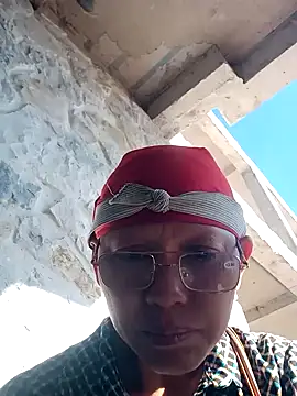 nui-show online show from December 15, 2025, 7:58 am