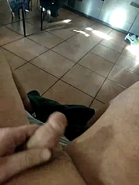 Italianstyle79 online show from February 15, 2026, 2:38 pm