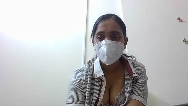 Snapshot of shainiasha1 chatting on July 15, 2026, 5:53 pm shainiasha1 online show from July 15, 2026, 5:53 pm