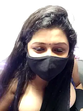 Cuty-Lina online show from November 1, 2025, 7:08 pm