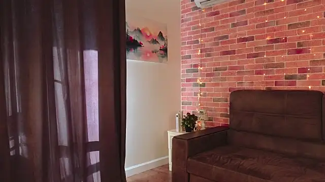 FoxFever online show from April 17, 2026, 5:10 am