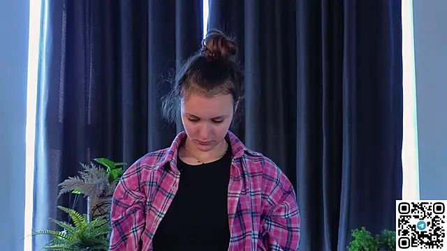 FoxFever online show from November 4, 2025, 7:01 am