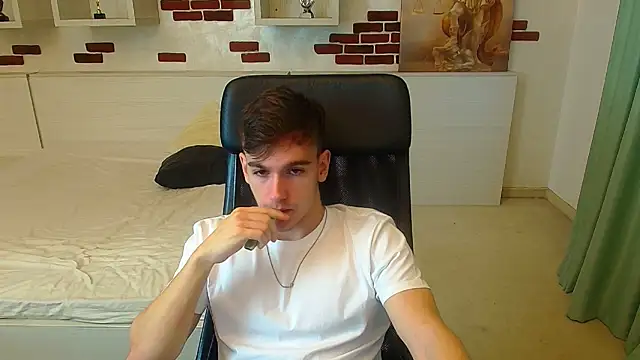 BradyFlint online show from December 5, 2025, 6:12 am