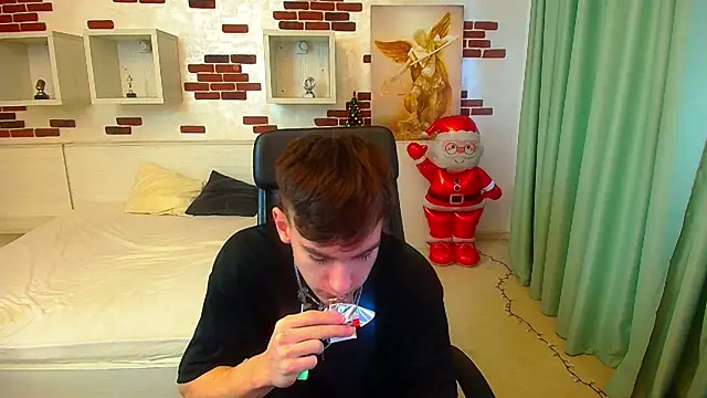 BradyFlint online show from December 21, 2025, 7:32 am