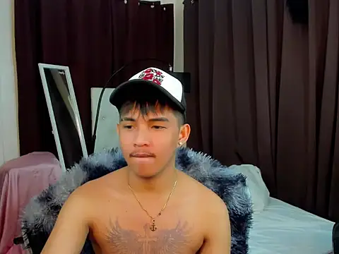Snapshot of hardwildcock chatting on October 19, 2025, 4:43 pm hardwildcock online show from October 19, 2025, 4:43 pm