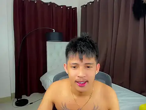 Snapshot of hardwildcock chatting on October 21, 2025, 4:39 pm hardwildcock online show from October 21, 2025, 4:39 pm