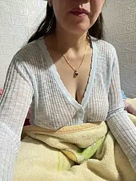 Snapshot of tabby-cat11 chatting on February 10, 2026, 9:47 pm tabby-cat11 online show from February 10, 2026, 9:47 pm