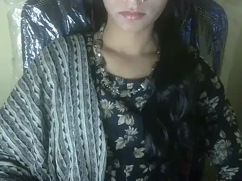 Snapshot of Shezi_N chatting on November 19, 2025, 12:16 pm Shezi N online show from November 19, 2025, 12:16 pm