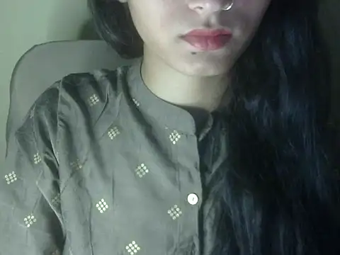 Snapshot of Shezi_N chatting on June 20, 2026, 2:44 pm Shezi N online show from June 20, 2026, 2:44 pm