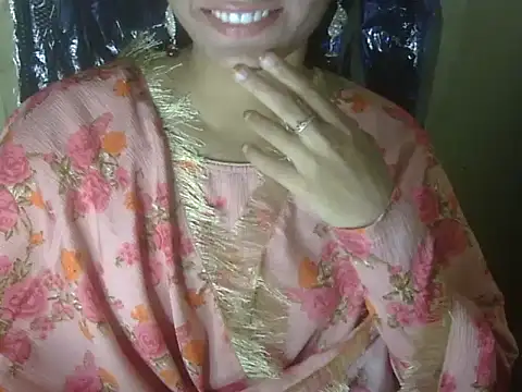 Snapshot of Shezi_N chatting on November 10, 2025, 1:05 pm Shezi N online show from November 10, 2025, 1:05 pm