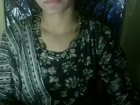 Snapshot of Shezi_N chatting on November 12, 2025, 12:53 pm Shezi N online show from November 12, 2025, 12:53 pm