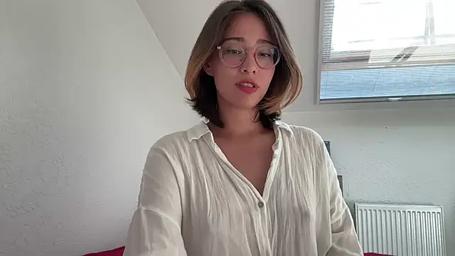 Snapshot of WillHannah chatting on July 17, 2026, 1:52 pm WillHannah online show from July 17, 2026, 1:52 pm
