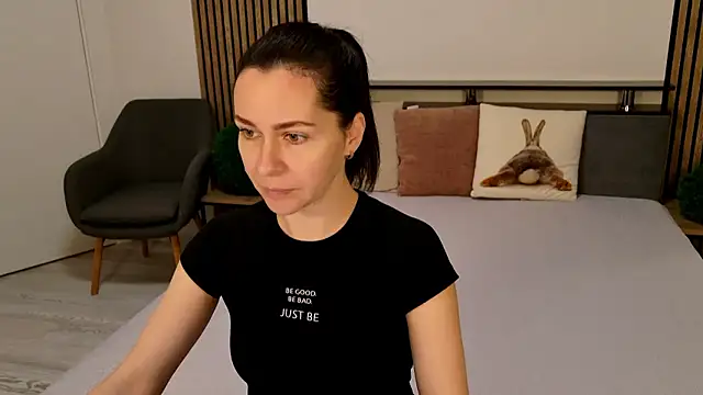 Snapshot of DitaNoir chatting on January 6, 2026, 8:40 am DitaNoir online show from January 6, 2026, 8:40 am