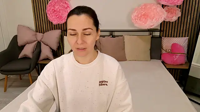 Snapshot of DitaNoir chatting on February 10, 2026, 7:18 am DitaNoir online show from February 10, 2026, 7:18 am