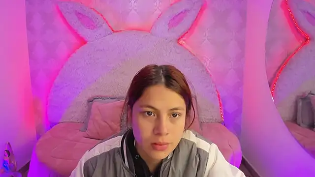 valentina clk online show from February 14, 2026, 1:11 pm