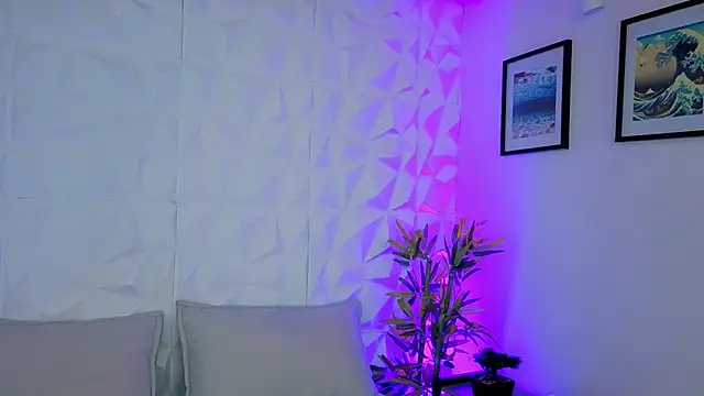 Snapshot of Rynka_ chatting on December 1, 2025, 3:51 am Rynka online show from December 1, 2025, 3:51 am