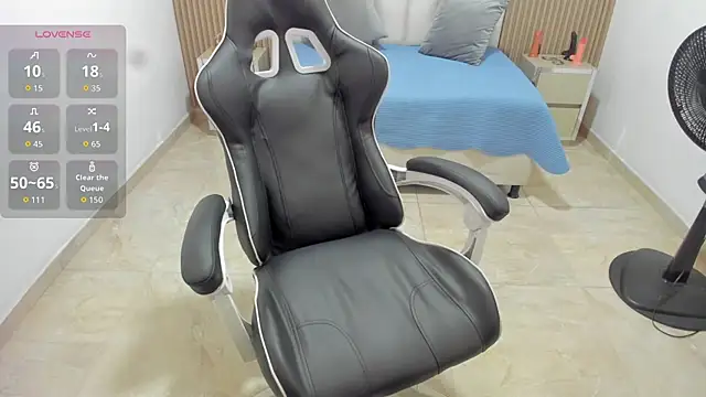 Snapshot of Aziz_daud chatting on February 20, 2026, 7:05 pm Aziz daud online show from February 20, 2026, 7:05 pm