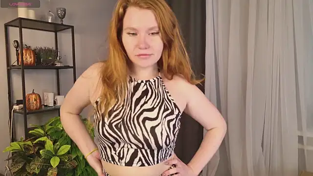 Snapshot of past_deadlinee chatting on October 28, 2025, 12:48 pm past deadlinee online show from October 28, 2025, 12:48 pm