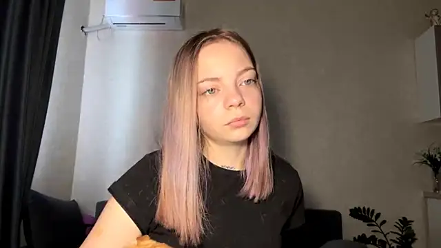 Snapshot of WrithenStub chatting on November 2, 2025, 7:24 am WrithenStub online show from November 2, 2025, 7:24 am