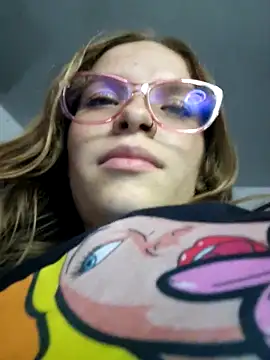 Snapshot of bambiluly chatting on October 28, 2025, 11:25 pm bambiluly online show from October 28, 2025, 11:25 pm