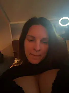 Snapshot of kinkysarahx chatting on April 4, 2026, 6:47 pm kinkysarahx online show from April 4, 2026, 6:47 pm