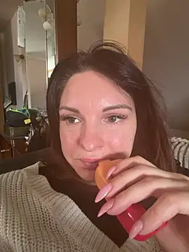 Snapshot of kinkysarahx chatting on March 31, 2026, 12:29 pm kinkysarahx online show from March 31, 2026, 12:29 pm